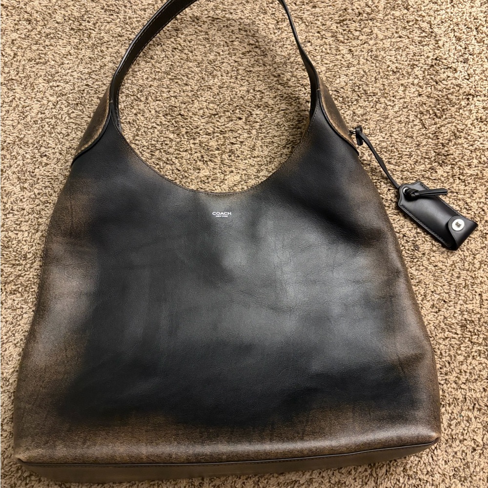 Coach Brooklyn 39 in loved leather